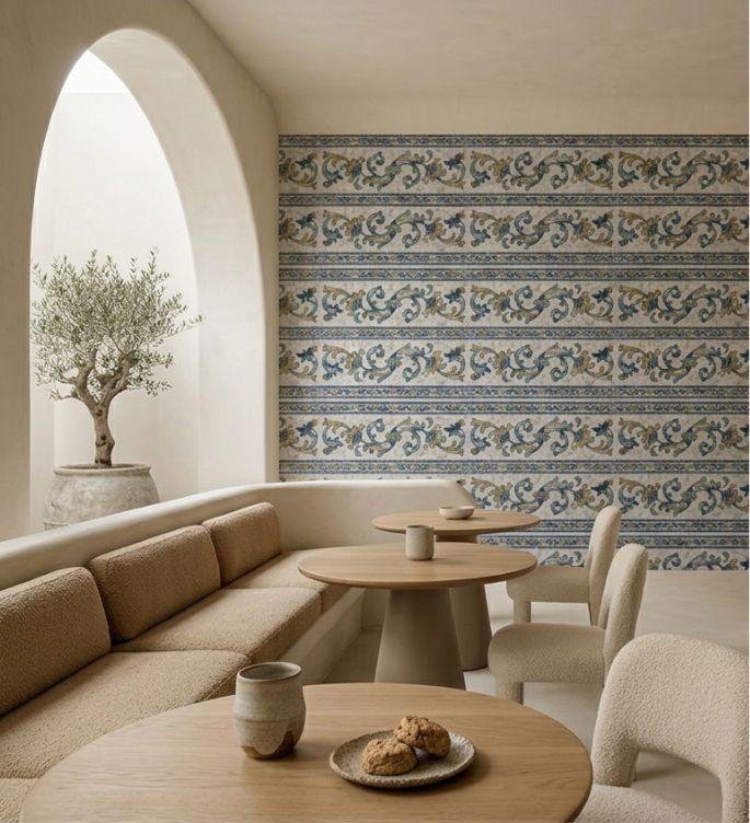 Cenefa S10 16×33 · Precorte 33×33 — ambiente cafetería de villa española